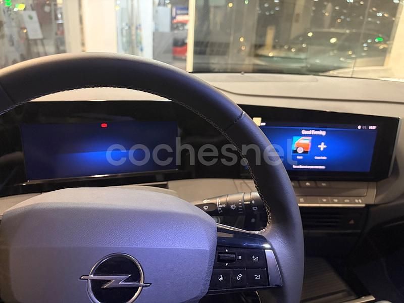 Nuevo Opel Astra Edition 130 CV (95 kW) 2025 Gris / plata Familiar