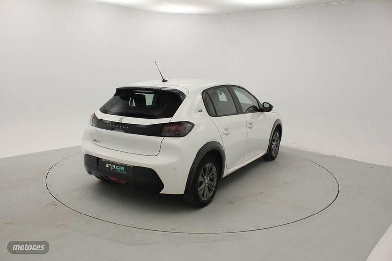 Usado Peugeot 208 Active 100 kW (136 CV) 2023 Blanco Utilitario