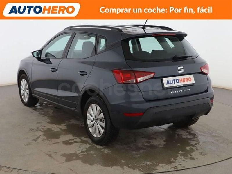 Usado Seat Arona Style 116 CV (85 kW) 2019 Gris SUV