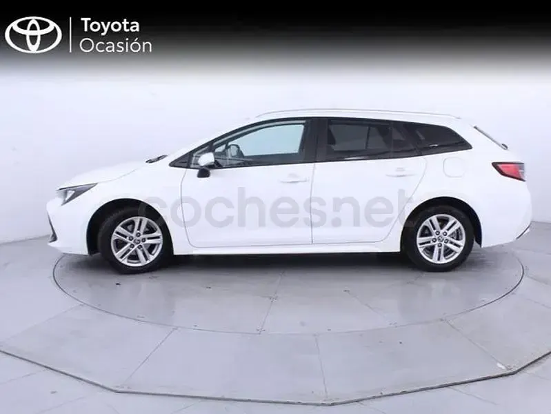 Usado Toyota Corolla Active 122 CV (89 kW) 2022 Blanco Familiar