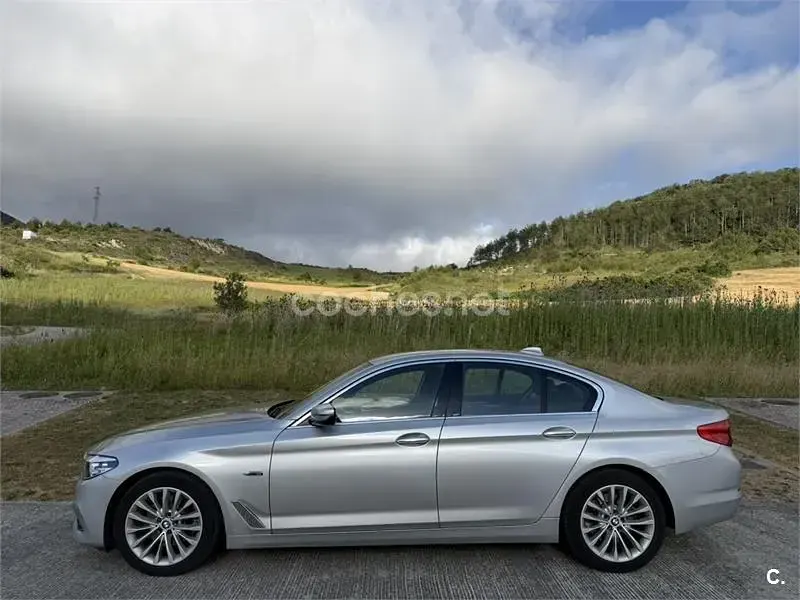 Usado BMW 520 Comfort Edition 190 CV (139 kW) 2017 Gris / plata Berlina