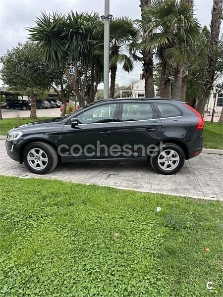 Usado Volvo XC60 Momentum 181 CV (133 kW) 2016 Azul SUV