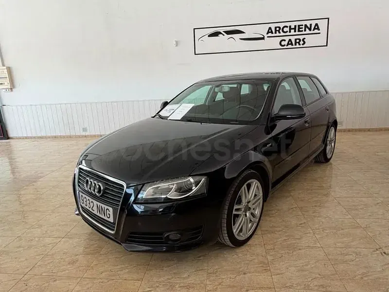 Usado Audi A3 Sportback Ambition 105 CV (77 kW) 2010 Negro Utilitario