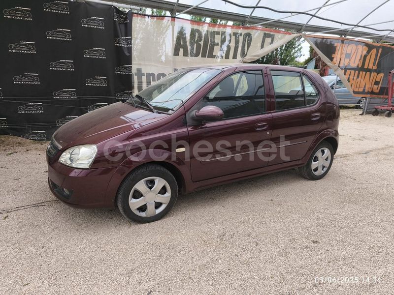 Granate Usado 2009 Tata Indica Utilitario | 3000 € - Imagen 1/4