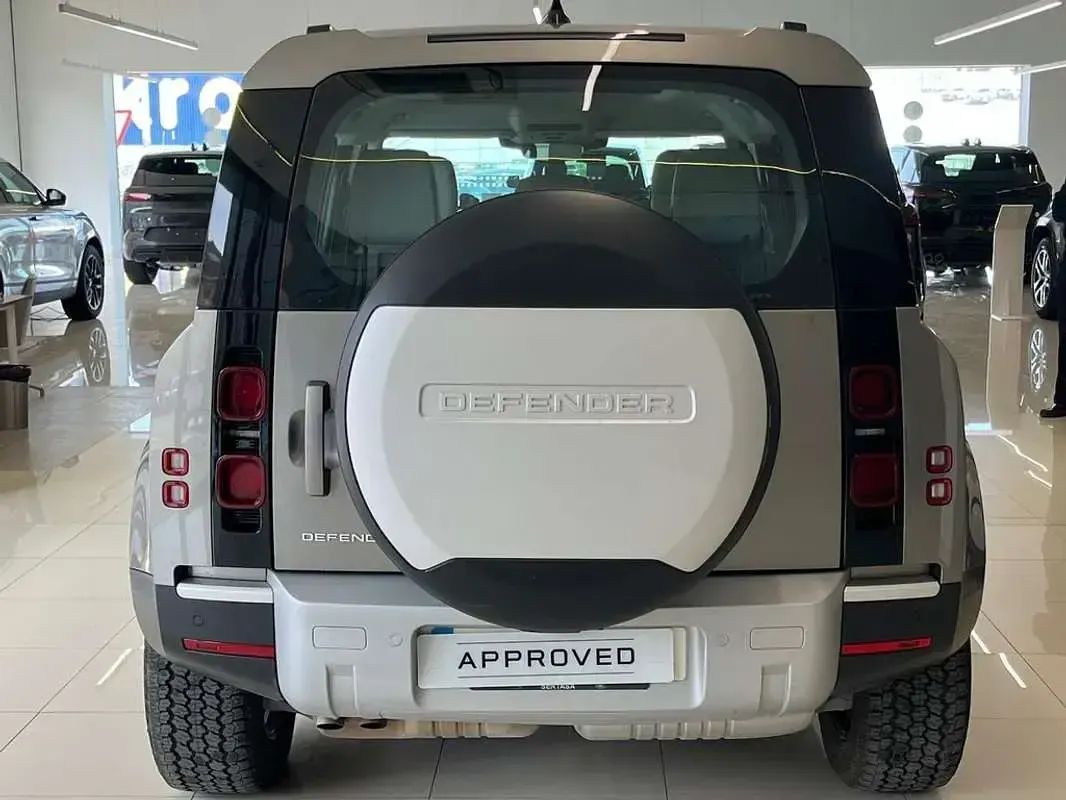 Usado Land Rover Defender S 249 CV (183 kW) 2024 Gris SUV