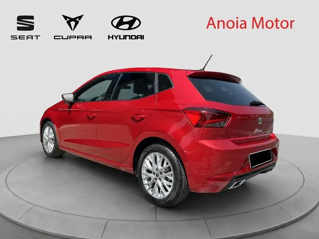 Usado Seat Ibiza FR 110 CV (80 kW) 2022 Rojo Utilitario