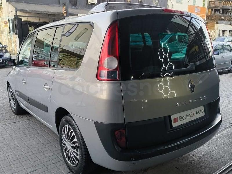 Usado Renault Grand Espace Expression 165 CV (121 kW) 2004 Gris / plata Monovolumen