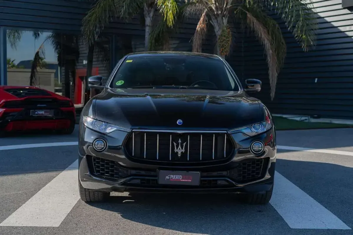 Usado Maserati Levante 275 CV (202 kW) 2018 Negro SUV