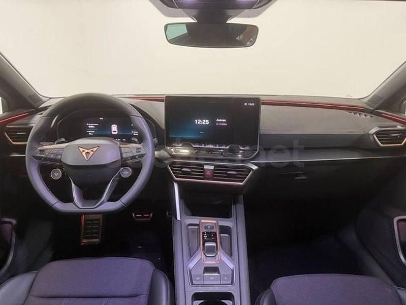 Nuevo Cupra Leon 204 CV (150 kW) 2025 Gris / plata Berlina