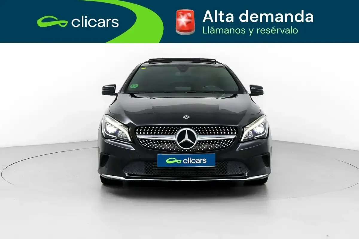 Usado Mercedes CLA200 136 CV (100 kW) 2018 Negro Coupe