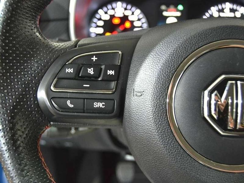 Usado MG ZS Comfort 107 CV (78 kW) 2022 Azul Berlina