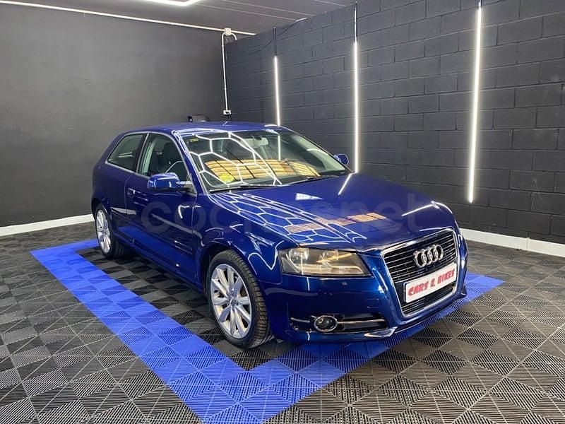 Usado Audi A3 Ambiente 105 CV (77 kW) 2012 Azul Berlina