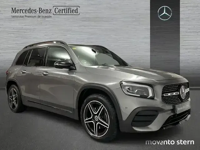 Usado Mercedes GLB200 163 CV (119 kW) 2020 Gris montaña SUV