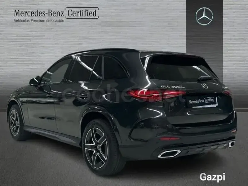 Nuevo Mercedes GLC300e 333 CV (244 kW) 2026 Gris / plata SUV
