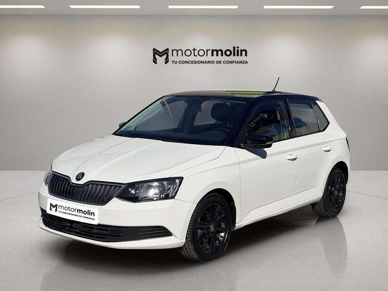 Blanco Usado 2017 Skoda Fabia Berlina | 5799 € (Precio justo) - Imagen 1/4