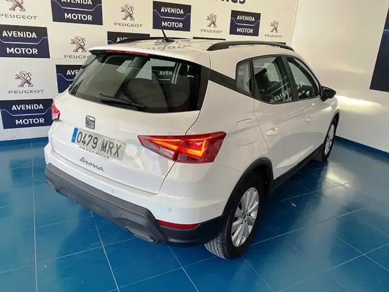Usado Seat Arona Style 115 CV (84 kW) 2024 Blanco SUV