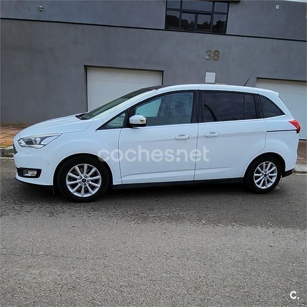 Usado Ford Grand C-Max Titanium 120 CV (88 kW) 2016 Blanco Monovolumen