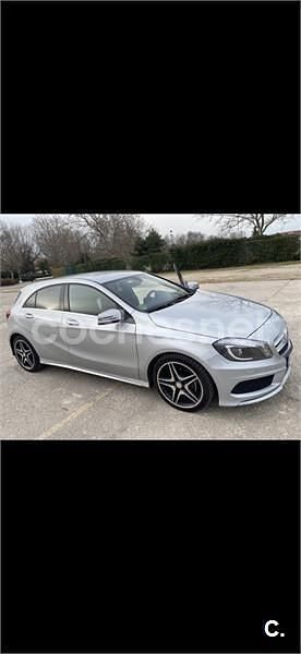 Usado Mercedes CLA200 Shooting Brake AMG line 136 CV (100 kW) 2015 Gris / plata Familiar