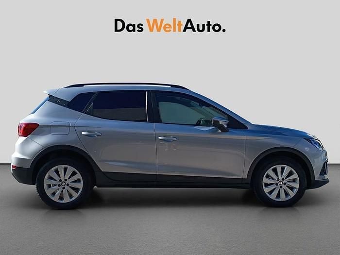 Usado Seat Arona Ecomotive 115 CV (84 kW) 2019 Gris plata SUV