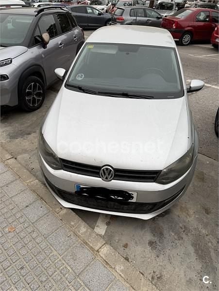Gris / plata Usado 2010 VW Polo Advance Berlina | 5200 € (Buen precio) - Imagen 1/4