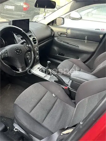 Usado Mazda 6 Active 136 CV (100 kW) 2005 Rojo Berlina