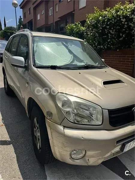 Usado Toyota RAV4 Luna 116 CV (85 kW) 2004 Beige SUV