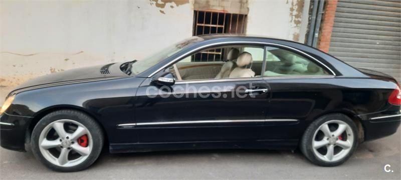 Negro Usado 2003 Mercedes CLK270 Elegance Coupe | 3300 € (Buen precio) - Imagen 1/4