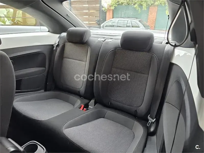 Usado VW Beetle 110 CV (80 kW) 2016 Blanco Utilitario