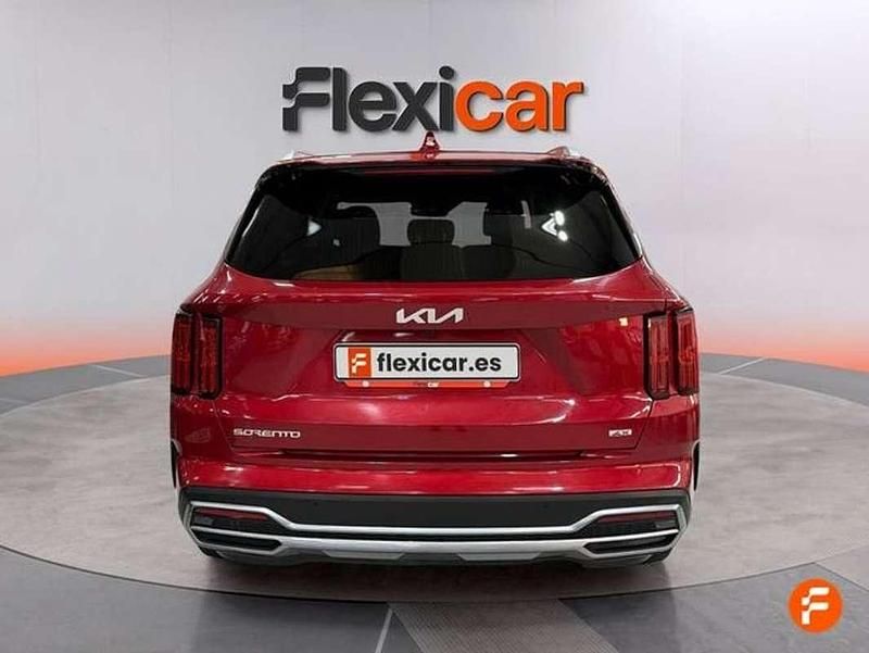 Usado Kia Sorento 193 CV (141 kW) 2023 Burdeos SUV