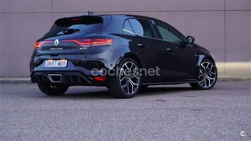 Usado Renault Mégane IV R.S. 300 CV (220 kW) 2023 Negro Berlina
