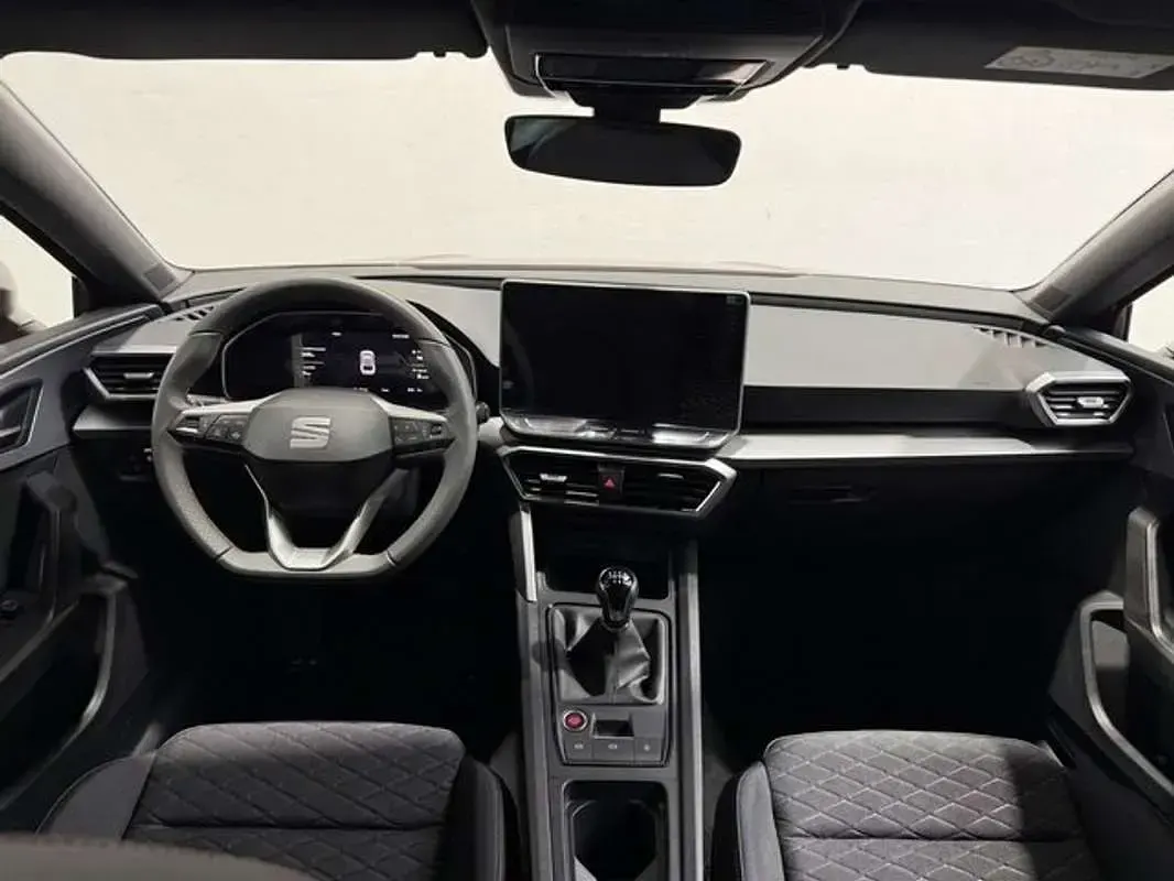 Nuevo Seat Leon FR 150 CV (110 kW) 2026 Rojo Utilitario