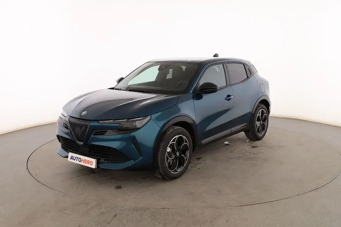 Usado Alfa Romeo Junior 136 CV (100 kW) 2026 SUV