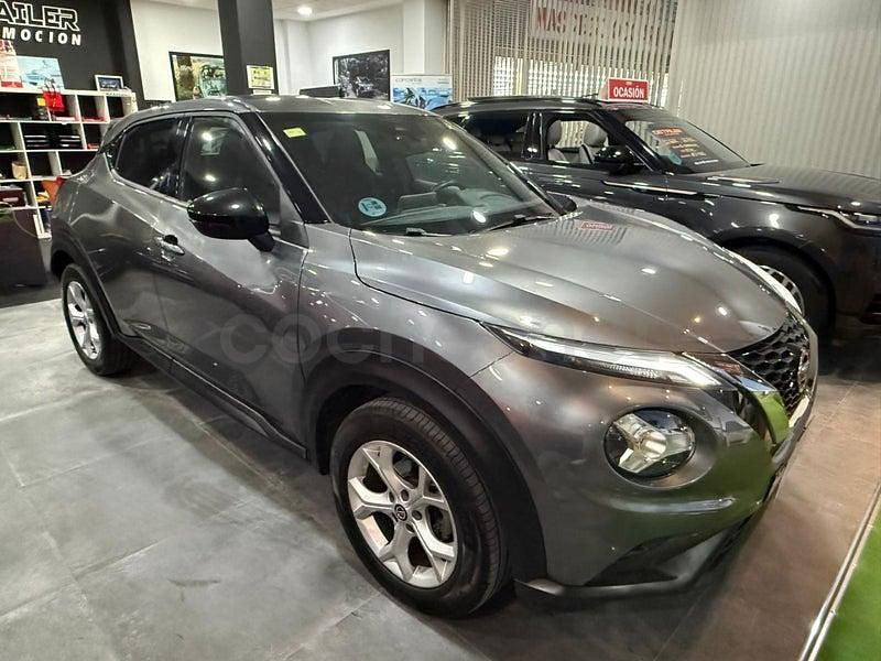 Usado Nissan Juke Acenta 114 CV (83 kW) 2020 Gris / plata SUV