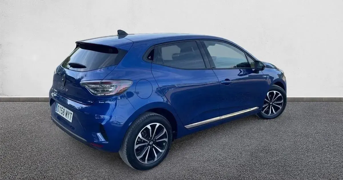 Usado Renault Clio Techno 100 CV (73 kW) 2025 Utilitario