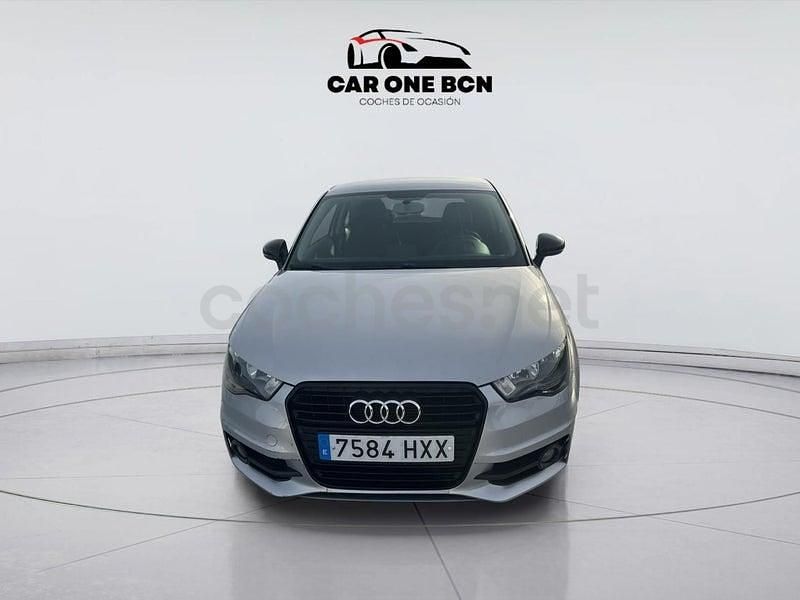 Usado Audi A1 Attraction 86 CV (63 kW) 2014 Gris / plata Berlina