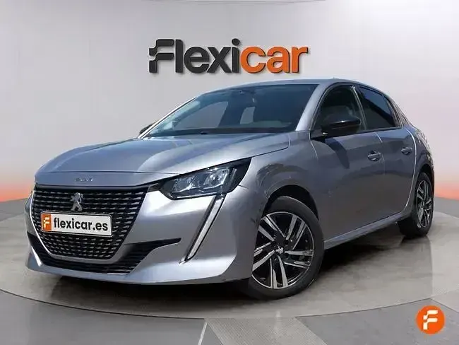 Usado Peugeot 208 Allure 100 CV (73 kW) 2023 Gris Utilitario