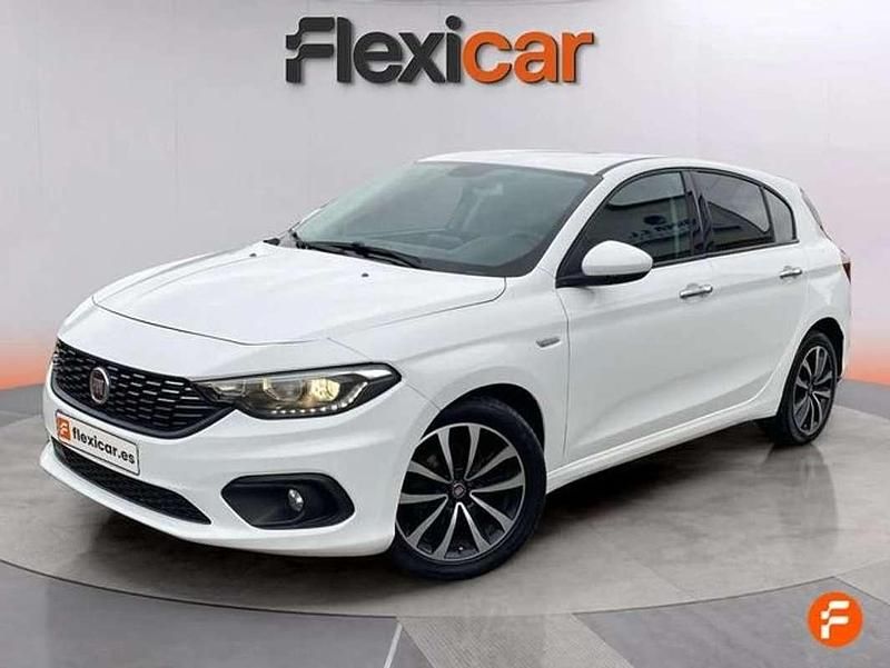 Usado Fiat Tipo Easy 120 CV (88 kW) 2018 Blanco Utilitario