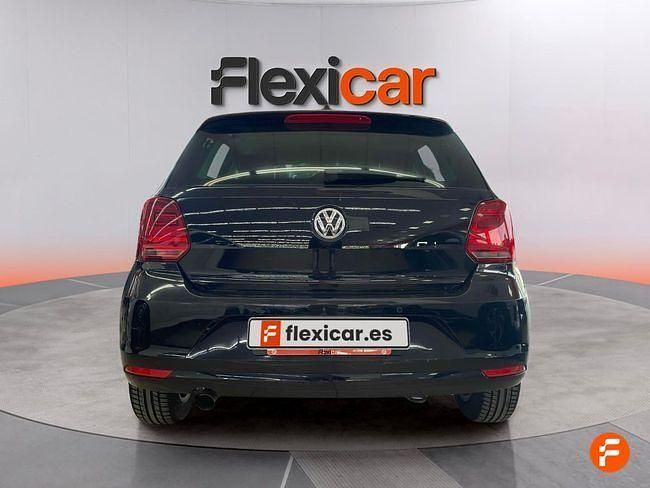 Usado VW Polo Advance 90 CV (66 kW) 2016 Negro Utilitario