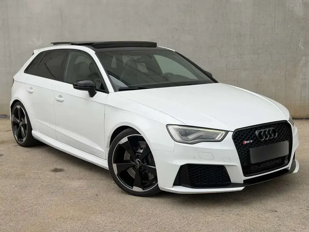 Usado Audi RS3 Sportback Advanced 367 CV (269 kW) 2016 Blanco Utilitario