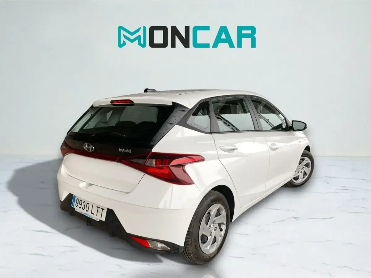 Usado Hyundai i20 100 CV (73 kW) 2021 Blanco Utilitario