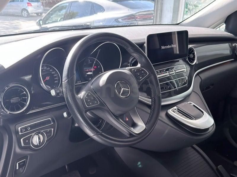 Usado Mercedes V220 Style 163 CV (119 kW) 2024 Gris / plata Monovolumen