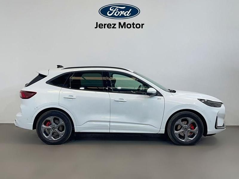 Usado Ford Kuga ST-Line X 180 CV (132 kW) 2024 Blanco SUV