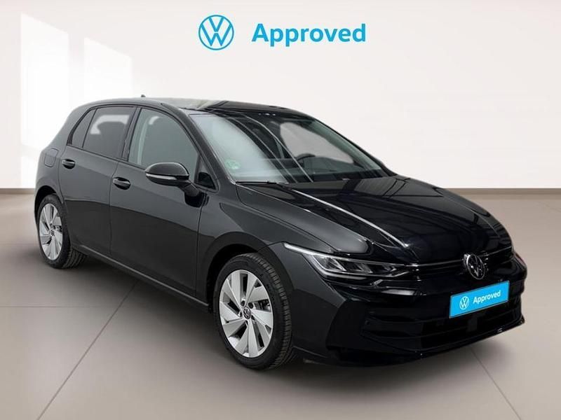 Usado VW Golf VIII 116 CV (85 kW) 2025 Negro Utilitario