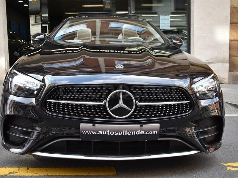 Usado Mercedes E450 367 CV (269 kW) 2022 Negro Coupe