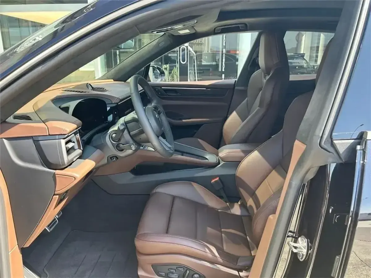 Nuevo Porsche Macan Turbo 469 kW (639 CV) 2025 Negro SUV