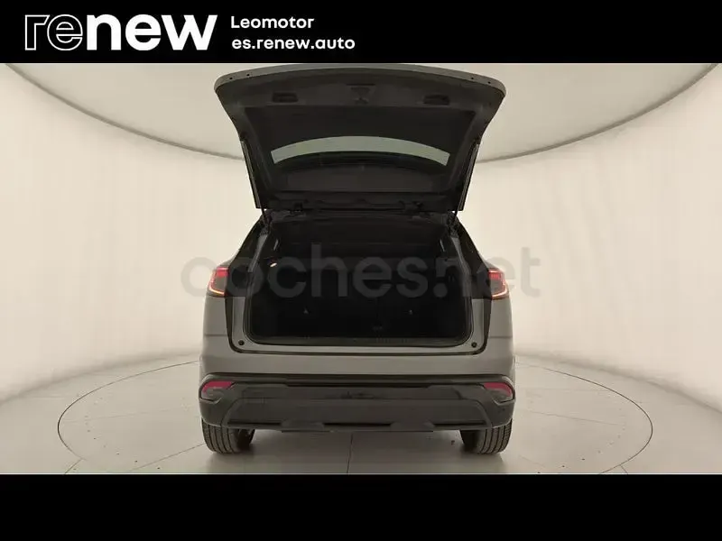 Usado Renault Austral Techno 200 CV (147 kW) 2025 Gris / plata SUV