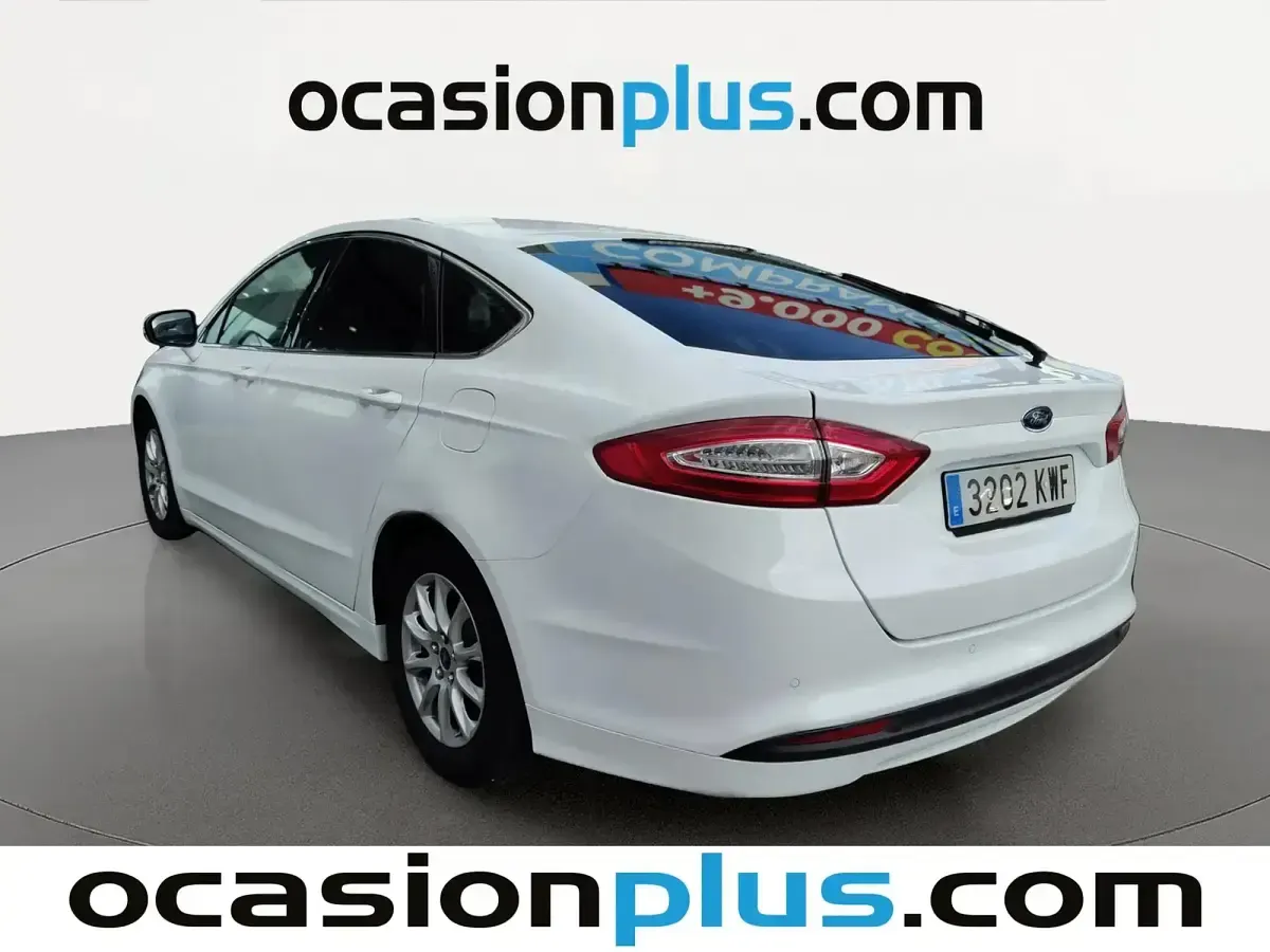 Usado Ford Mondeo Trend 150 CV (110 kW) 2019 Negro Berlina