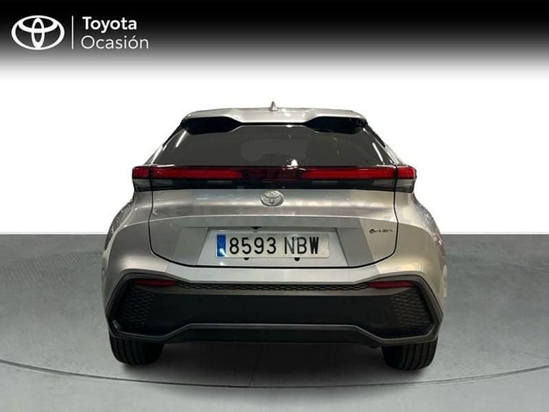Usado Toyota C-HR Advance 223 CV (164 kW) 2025 Gris / plata SUV