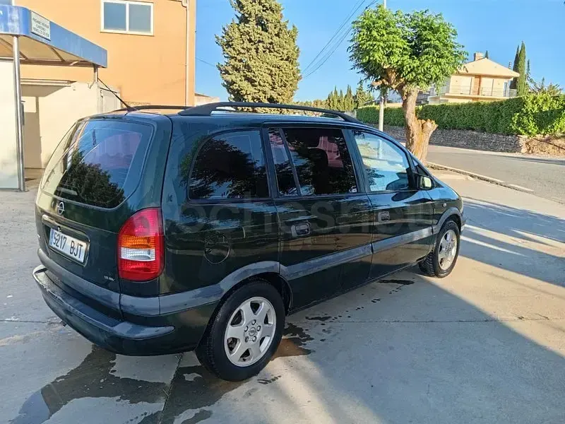 Usado Opel Zafira Elegance 125 CV (91 kW) 2002 Verde Monovolumen