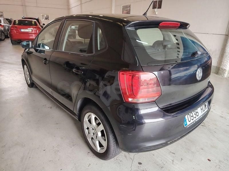 Usado VW Polo Advance 90 CV (66 kW) 2011 Negro Utilitario